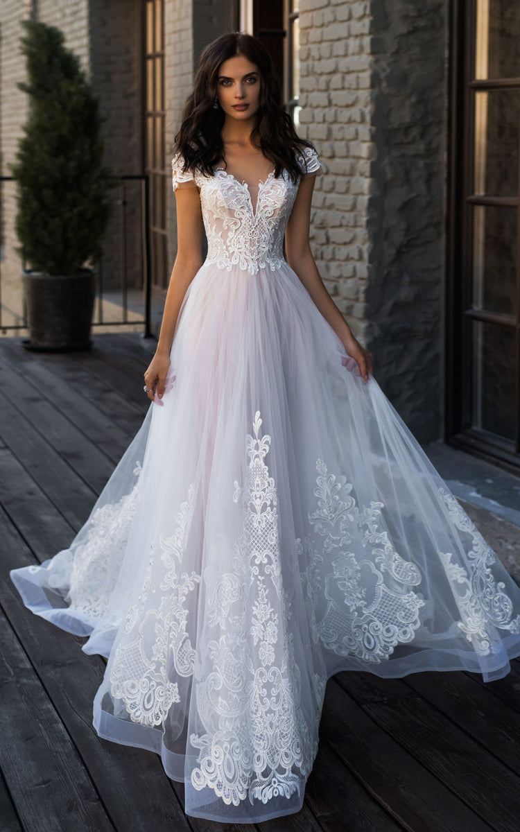 lace wedding dress flowy Long Sleeve Boho Flowy Wedding Dress Lace A-Line V-Neck Beach Gown with Split Front and Sweep Train, Diamond White / 6