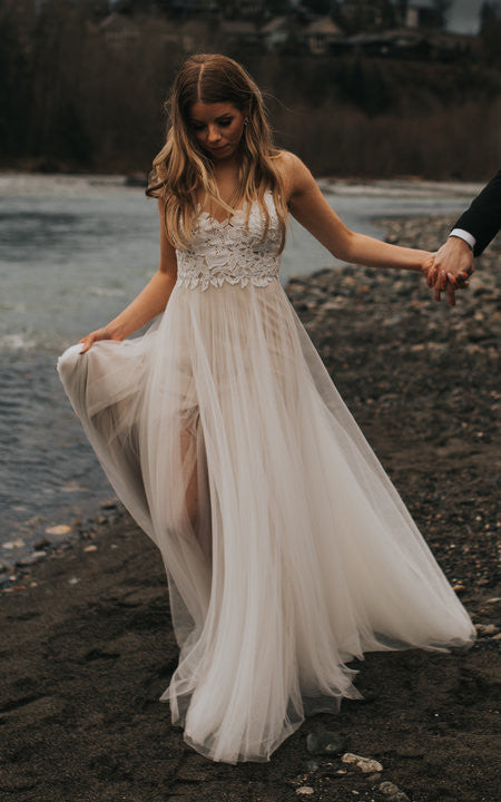 A-Line V-neck Lace Simple Wedding Dress Sleeveless With Open Back-7165   DorrisDress