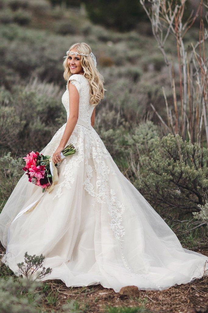 Romantic Queen Anne Ballgown Cap Sleeve Wedding Dress With Lace Appliq   DorrisDress