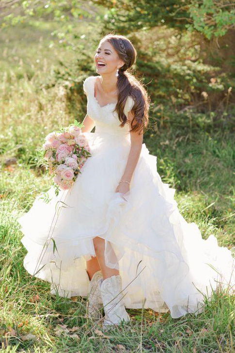 Sexy V-neck A-line Lace Organza Wedding Dress with Cap Sleeves-715379 –  DorrisDress