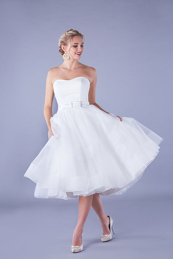 Simple Organza A-line Sweetheart Tea Length Bridal Gown