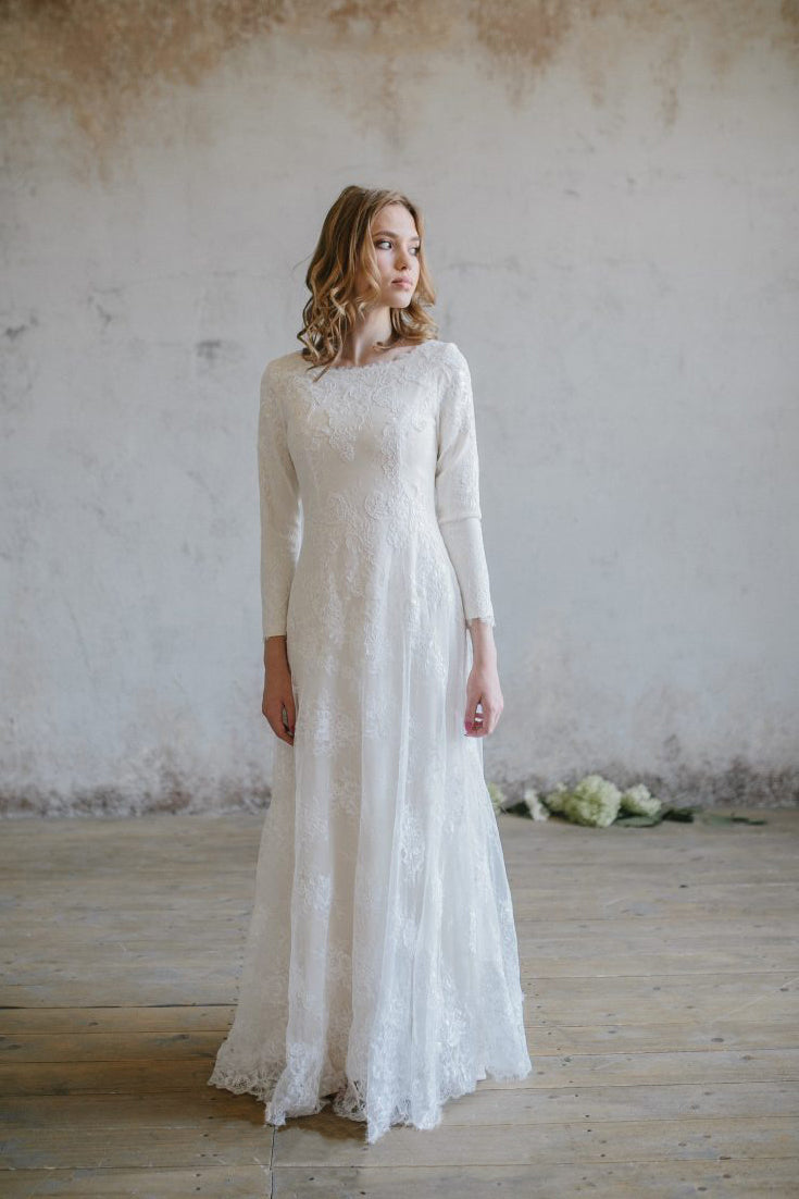 Elegant Chiffon and Lace Scoop Neckline 3/4 Sleeve Wedding Dress-71568 –  DorrisDress