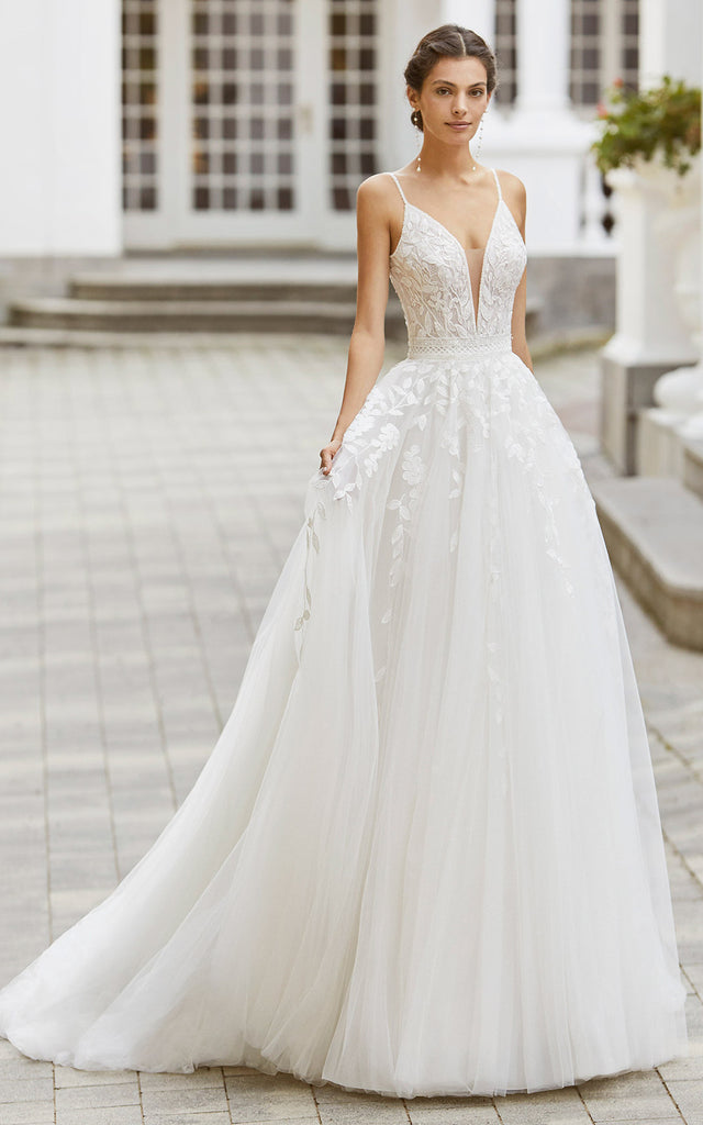 Demure Princess A-Line Boho Lace Ball Gown Wedding Dress Ethereal Fair DorrisDress Demure Princess A-Line Boho Lace Ball Gown Wedding Dress Ethereal Fair DorrisDress