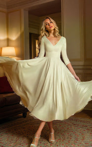Vintage Simple Modest A-Line 3/4 Length Sleeve Dress for Wedding Rustic Casual Tea Length V-Neck Bridal Gown