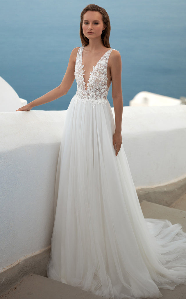 Sexy Slutty Plunging Beach A-Line Boho Lace Wedding Dress Elopement Su DorrisDress Sexy Slutty Plunging Beach A-Line Boho Lace Wedding Dress Elopement Su DorrisDress