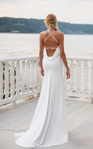 Beach Simple Elegant Cowl Back Sheath Wedding Dress Minimalist Halter Neck Cross Straps Bridal Gown Beach Simple Elegant Cowl Back Sheath Wedding Dress Minimalist Halter Neck Cross Straps Bridal Gown