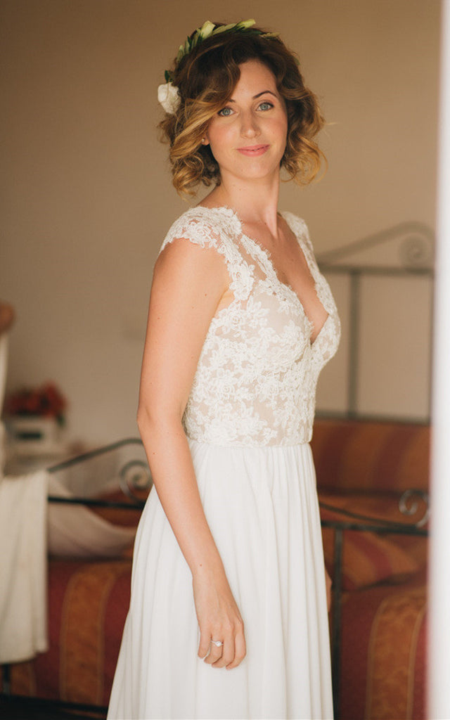 Elegant Floral Beach Boho Lace Wedding Dress Vintage Retro Elopement C DorrisDress Elegant Floral Beach Boho Lace Wedding Dress Vintage Retro Elopement C DorrisDress