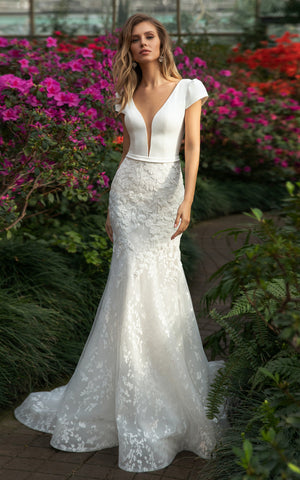 Garden Mermaid Plunging Short Sleeves Wedding Dress Floral Deep-V Back Appliqued Bridal Gown with Train