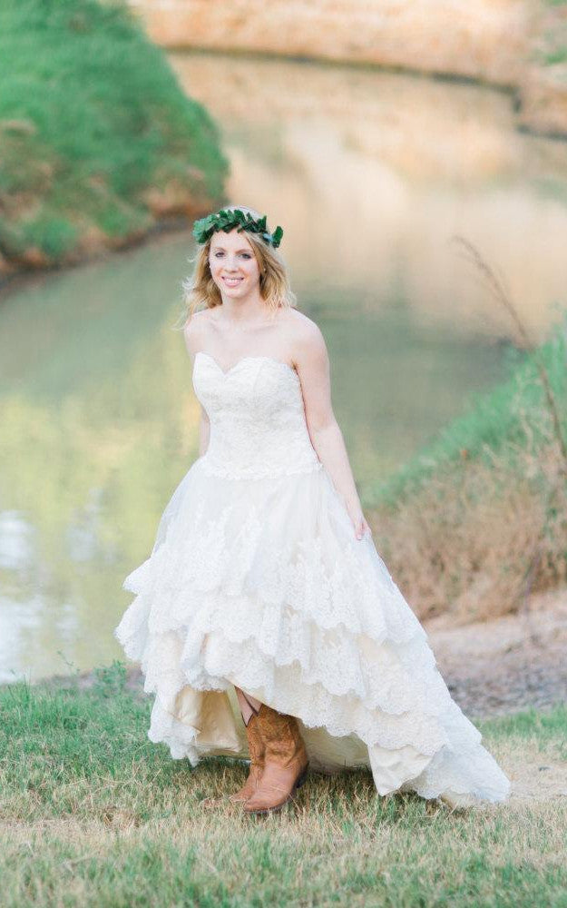 Vintage Modest Sweetheart Boho Lace A-Line High Low Wedding Dress Rust DorrisDress Vintage Modest Sweetheart Boho Lace A-Line High Low Wedding Dress Rust DorrisDress
