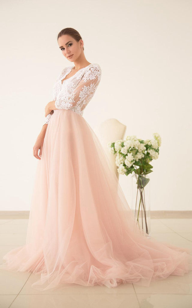 Peach Floral Bohemian Lace A-Line Wedding Dress Vintage Romantic Tulle DorrisDress Peach Floral Bohemian Lace A-Line Wedding Dress Vintage Romantic Tulle DorrisDress