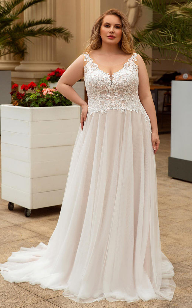Sexy Vintage Plus Size A-Line Bohemian Lace Wedding Dress Romantic Ele DorrisDress Sexy Vintage Plus Size A-Line Bohemian Lace Wedding Dress Romantic Ele DorrisDress