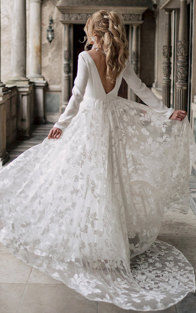 Lace A-Line Beach Wedding Dress V-neck Appliques Elegant Classy 2023 W DorrisDress Lace A-Line Beach Wedding Dress V-neck Appliques Elegant Classy 2023 W DorrisDress