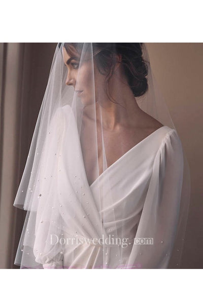 Simple Bridal Veil Short Veil For Woman Traveling Photo With Pearl