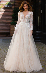 Long Sleeved A Line Plunging Neckline Tulle Wedding Dress with Appliques
