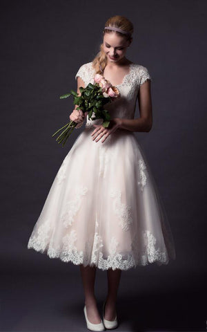 A-Line Tea-Length Appliqued Scoop Neck Sleeveless Tulle Wedding Dress DorrisDress A-Line Tea-Length Appliqued Scoop Neck Sleeveless Tulle Wedding Dress DorrisDress