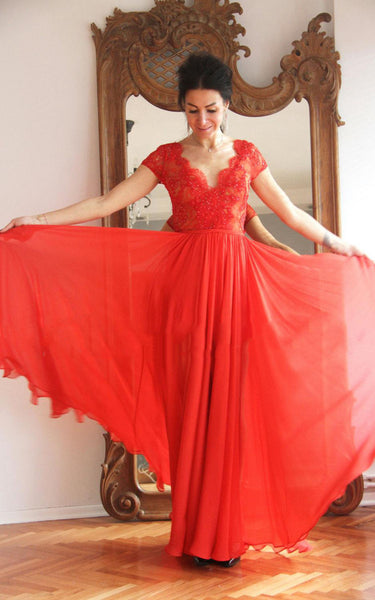 Sheath V-Neck Chiffon Floor-Length Dress With Lace And Pleats