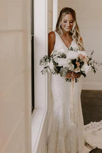 Boho Country Lace V-Neck Sleeveless Long Train Wedding Dress