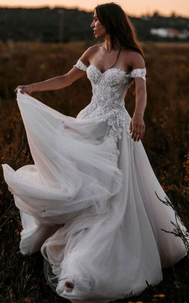 A Line Romantic Off-the-shoulder Tulle Wedding Dress with Appliques