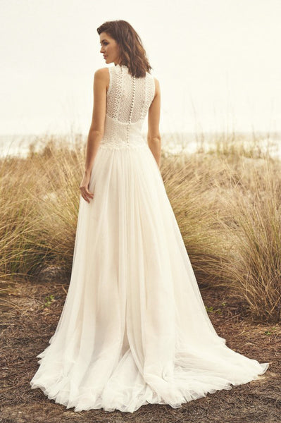 Sleeveless Jewel Neckline And Court Train Lace Tulle Wedding Dress With Illusion Button Back