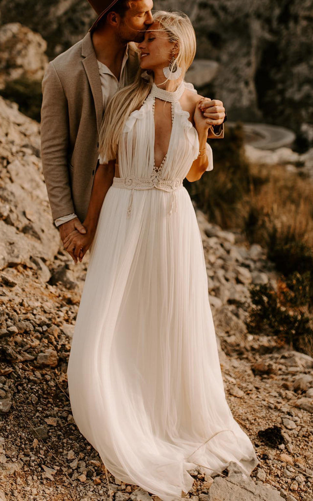 Grecian A-Line Off-the-shoulder Tulle Wedding Dress With Halter Neckli DorrisDress Grecian A-Line Off-the-shoulder Tulle Wedding Dress With Halter Neckli DorrisDress