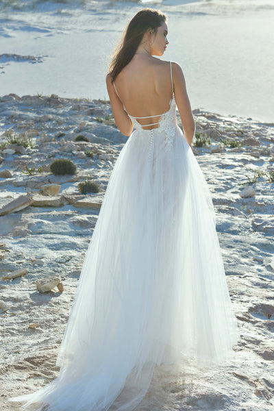 Tulle Spaghetti Plunging Sexy Wedding Dress With Lace Top And Open Back With Straps