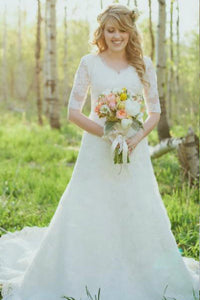 Half Sleeves V-neck A Line Lace Vintage Wedding Gown
