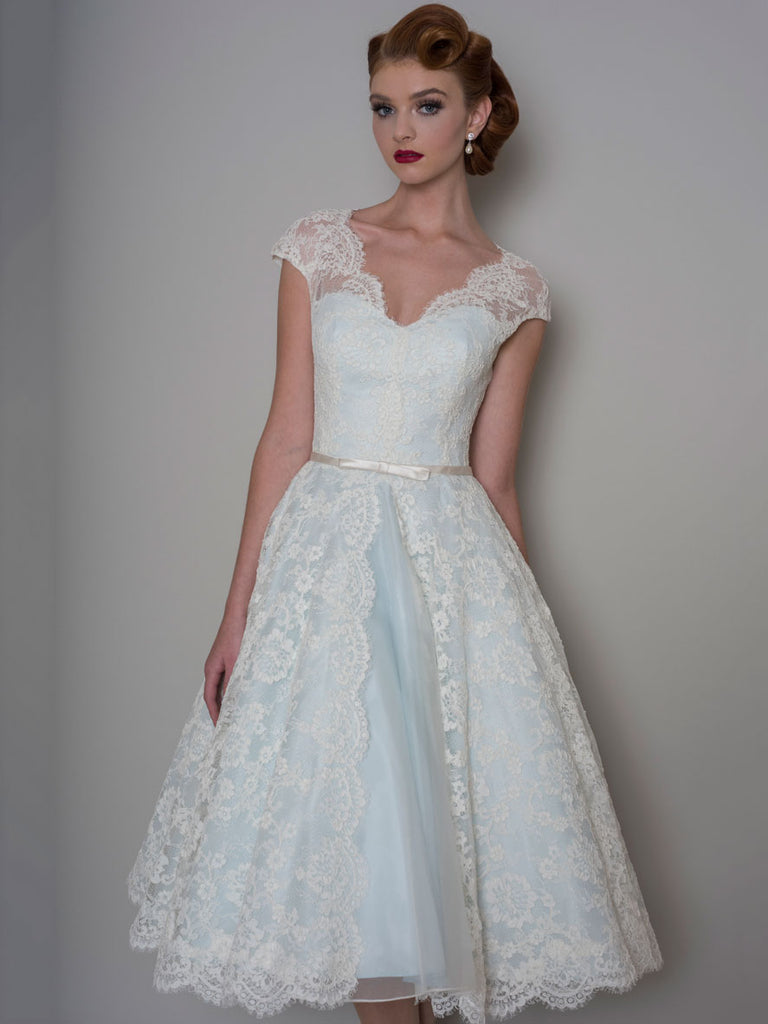 A-Line Knee-Length Appliqued V-Neck Cap Sleeve Lace Wedding Dress-MK_7 DorrisDress A-Line Knee-Length Appliqued V-Neck Cap Sleeve Lace Wedding Dress-MK_7 DorrisDress