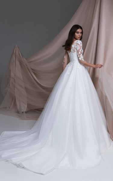 Simple Ball Gown Bateau Bridal Gown with Pockets
