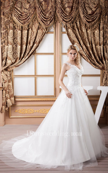 Plunged Tulle A-Line Caped-Sleeve Gown With Lace
