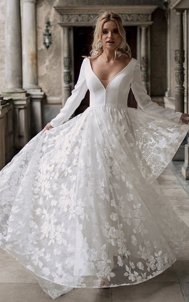Lace A-Line Beach Wedding Dress V-neck Appliques Elegant Classy 2023 W DorrisDress Lace A-Line Beach Wedding Dress V-neck Appliques Elegant Classy 2023 W DorrisDress