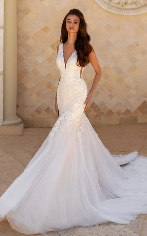 Modern Mermaid Floor-length Sleeveless Lace Wedding Dress with Appliques