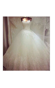 Gorgeous Sweetheart Pleated Lace Ball Gown With Court Train