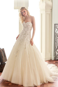 A-Line Appliqued Sleeveless Sweetheart Long Tulle&Lace Wedding Dress