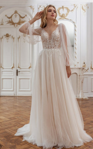 Charming A-Line Plunging Neck Tulle Wedding Dress with Appliques and Train