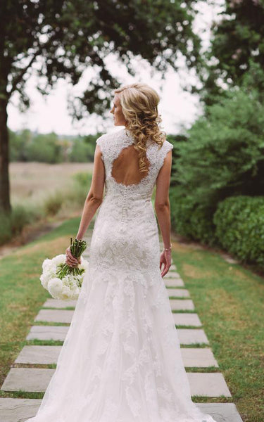 V-Neck Cap Sleeve Keyhole Back A-Line Lace Wedding Dress-713771