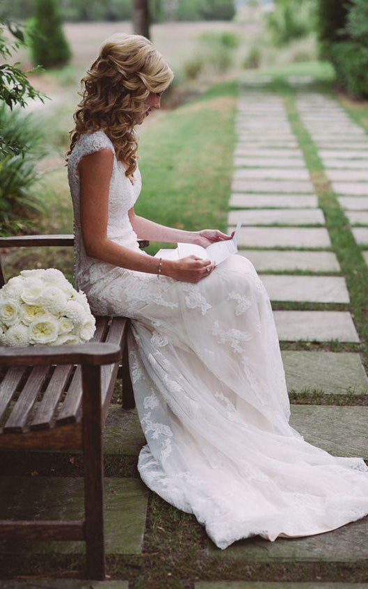 V-Neck Cap Sleeve Keyhole Back A-Line Lace Wedding Dress-713771 DorrisDress V-Neck Cap Sleeve Keyhole Back A-Line Lace Wedding Dress-713771 DorrisDress