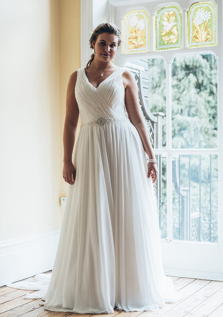 A-Line Long V-Neck Sleeveless Chiffon Court Train Waist Jewelry Dress- DorrisDress A-Line Long V-Neck Sleeveless Chiffon Court Train Waist Jewelry Dress- DorrisDress
