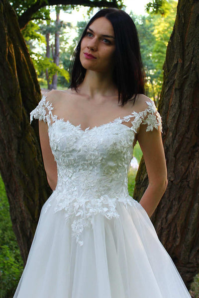 Floor-Length Tulle Taffeta Lace Low-V Back Wedding Dress-715003