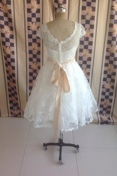 High Quality Jewel Neck Short Sleeve Vintage Lace Wedding Dresses-715306