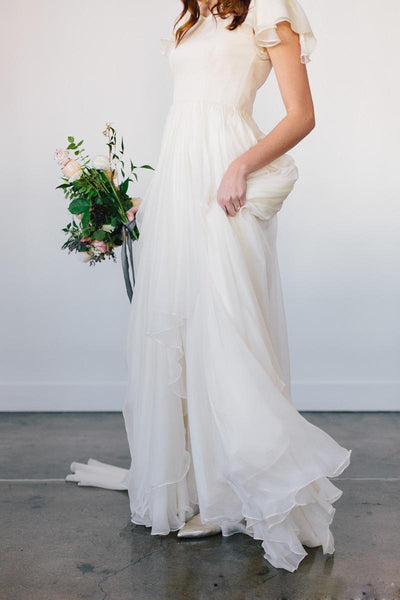 Flowy Beach Short Sleeves Beaded Belt Temple Chiffon Modest Wedding Dress-715364