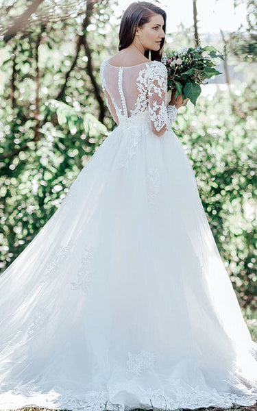 Elegant Ball Gown Bateau Lace Tulle Floor-length Court Train Wedding Dress with Appliques