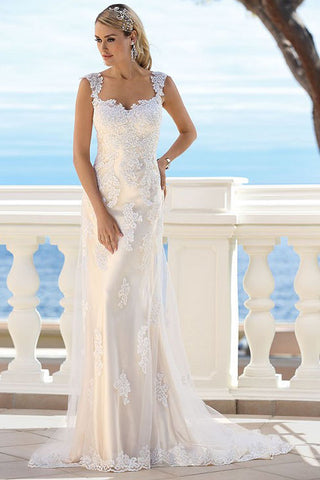 Square Maxi Appliqued Lace Wedding Dress With Court Train And V Back