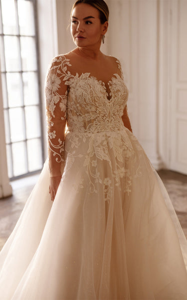 Sexy Ball Gown Bateau Lace Sweep Train Wedding Dress with Appliques