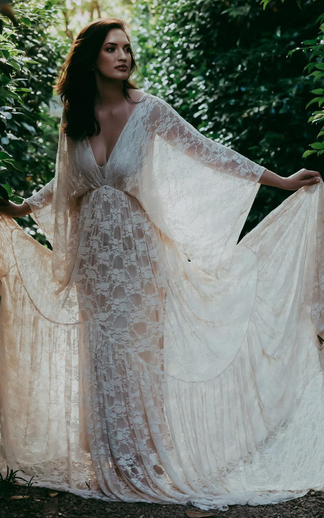 A-Line Plunging Neckline Lace Wedding Dress Beach Simple Casual Sexy B DorrisDress A-Line Plunging Neckline Lace Wedding Dress Beach Simple Casual Sexy B DorrisDress