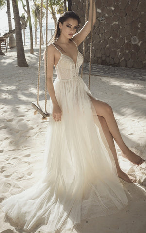 Elegant A-Line Spaghetti V-neck Tulle Wedding Dress with Split Front