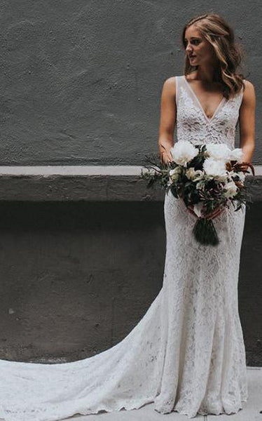 Sexy V-neck Lace Sheath Floor-length Chapel Train Sleeveless Wedding Dress