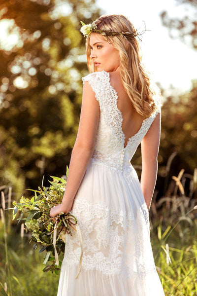 V-Neck Long Cap-Sleeve Appliqued Lace&Tulle Wedding Dress-MK_703210