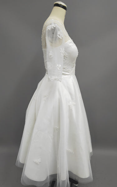 A-Line Tea-Length Illusion Sleeve Scoop Neck Appliqued Tulle Wedding Dress-MK_705278