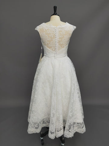 Tea-Length A-Line Cap Sleeve Square Neck Ribboned Lace Wedding Dress