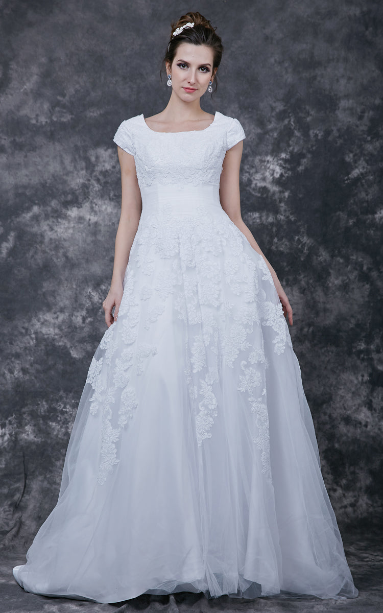 Vintage Style Modest Wedding Dress With Court Train-ZP_706240